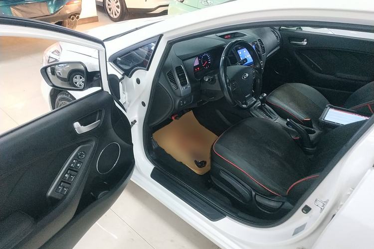 Used Kia K3S 2014 1.6L Automatic GLS Driver Seat