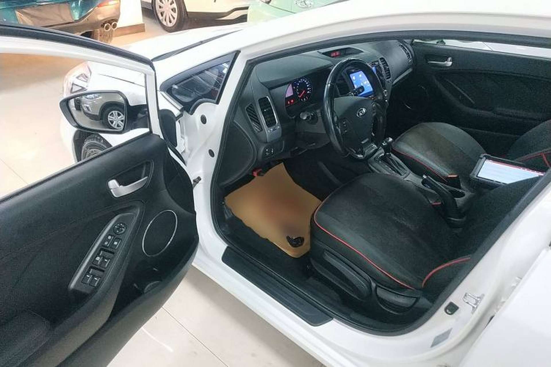 Used Kia K3S 2014 1.6L Automatic GLS Driver Seat