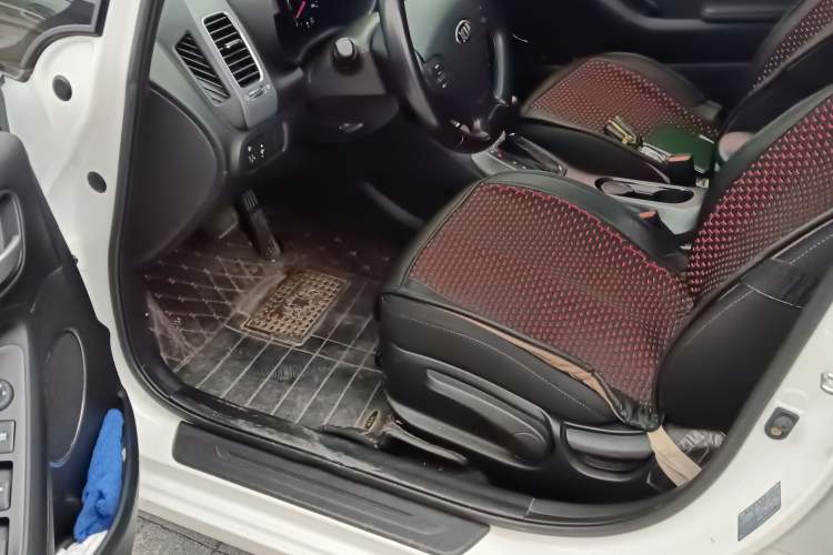 Used Kia K3S 2014 1.6L Automatic GLS Driver Seat
