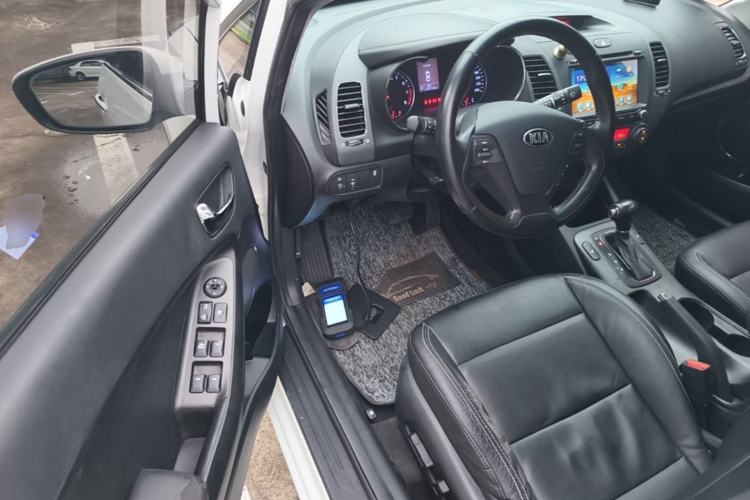 Used Kia K3S 2014 1.6L Automatic DLX Driver Seat
