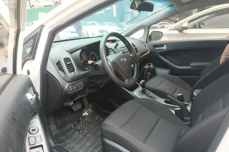 Used Kia K3S 2014 1.6L Automatic GL Driver Seat
