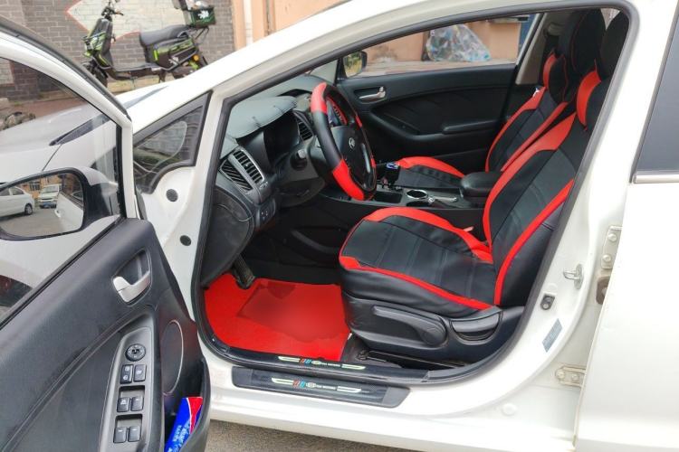 Used Kia K3S 2014 1.6L Automatic GLS Driver Seat