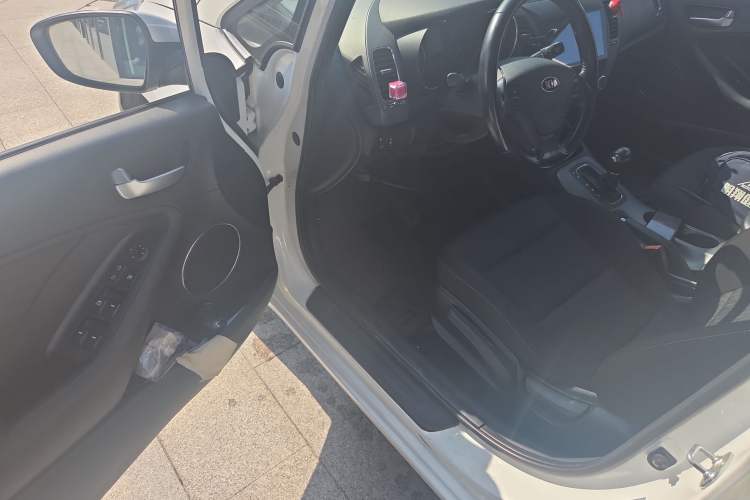 Used Kia K3S 2014 1.6L Automatic GLS Driver Seat