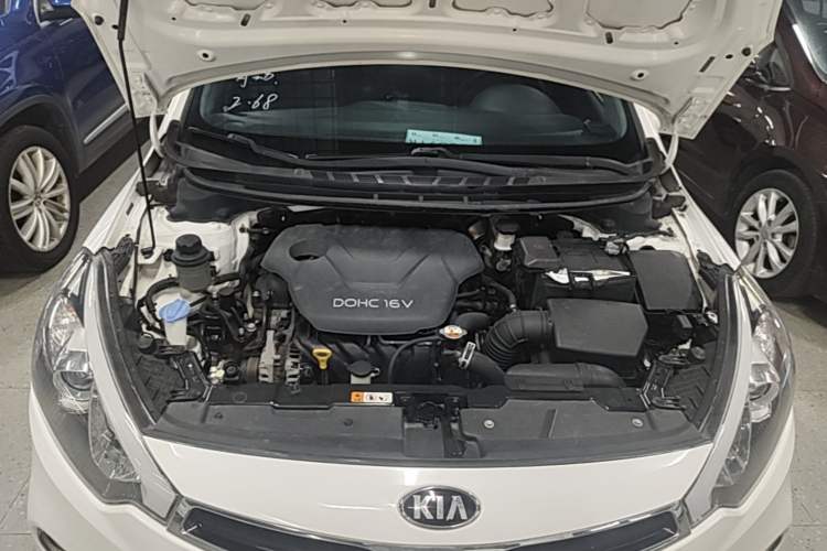 Used Kia K3S 2014 1.6L Automatic GL Engine Bay