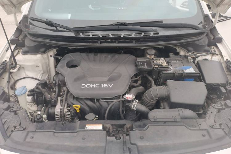 Used Kia K3S 2014 1.6L Automatic DLX Engine Bay