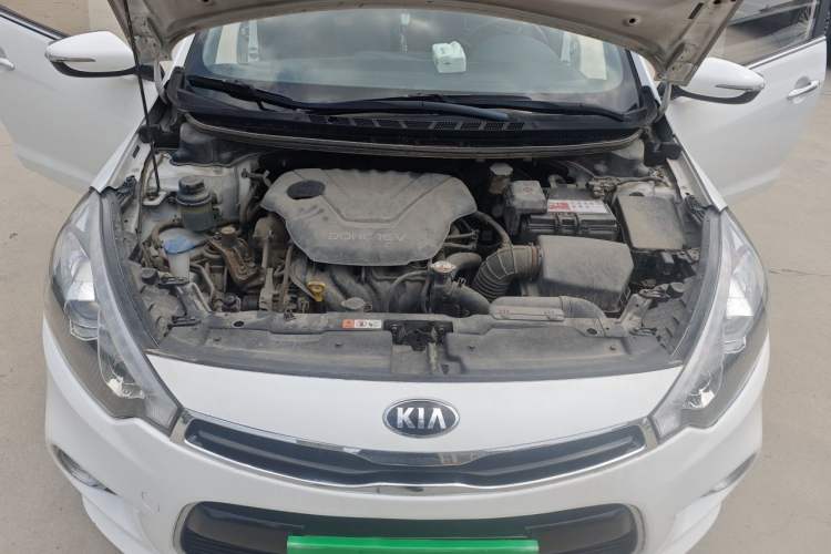 Used Kia K3S 2014 1.6L Manual GLS Engine Bay