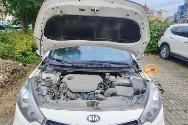 Used Kia K3S 2014 1.6L Automatic GLS Engine Bay