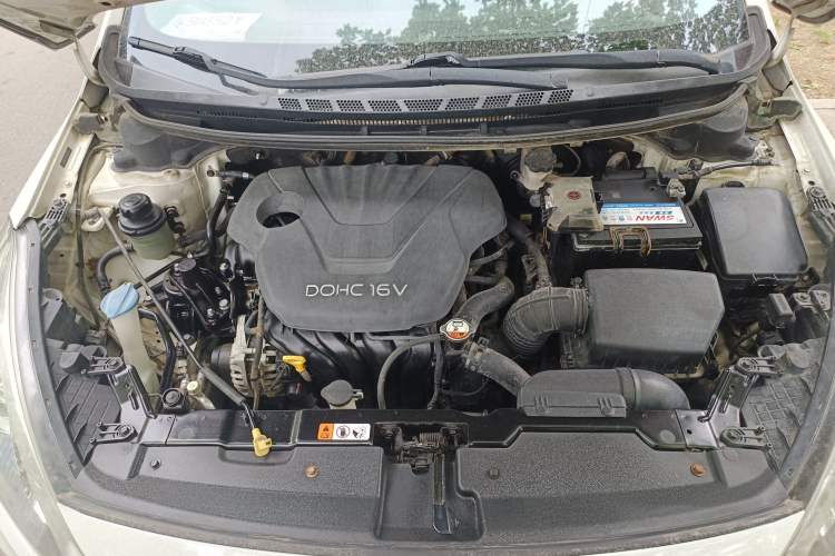 Used Kia K3S 2014 1.6L Automatic GLS Engine Bay