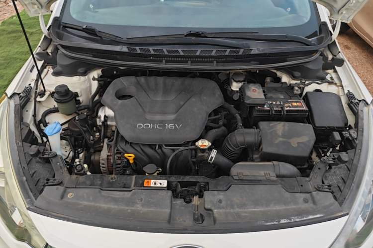 Used Kia K3S 2014 1.6L Automatic GLS Engine Bay