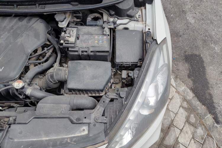 Used Kia K3S 2014 1.6L Automatic DLX Engine Bay Left