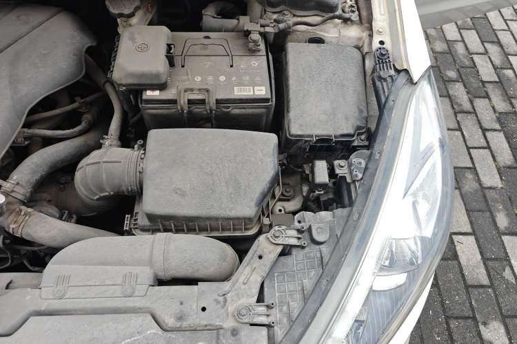 Used Kia K3S 2014 1.6L Automatic DLX Engine Bay Left