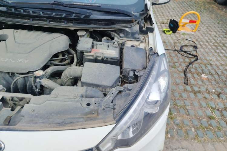 Used Kia K3S 2014 1.6L Automatic GLS Engine Bay Left