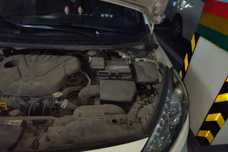 Used Kia K3S 2014 1.6L Automatic GLS Engine Bay Left