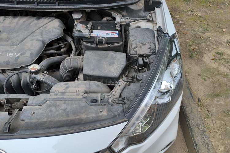 Used Kia K3S 2014 1.6L Automatic GLS Engine Bay Left