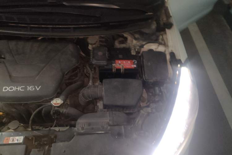 Used Kia K3S 2014 1.6L Automatic DLX Engine Bay Left