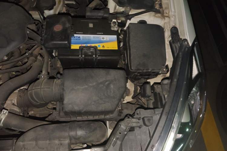 Used Kia K3S 2014 1.6L Automatic GLS Engine Bay Left