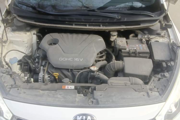 Used Kia K3S 2014 1.6L Automatic DLX Engine Bay