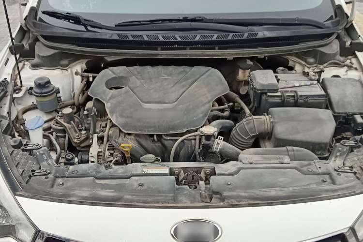 Used Kia K3S 2014 1.6L Automatic GLS Engine Bay