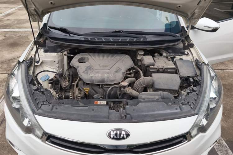 Used Kia K3S 2014 1.6L Automatic DLX Engine Bay