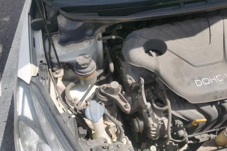 Used Kia K3S 2014 1.6L Automatic GLS Engine Bay Right