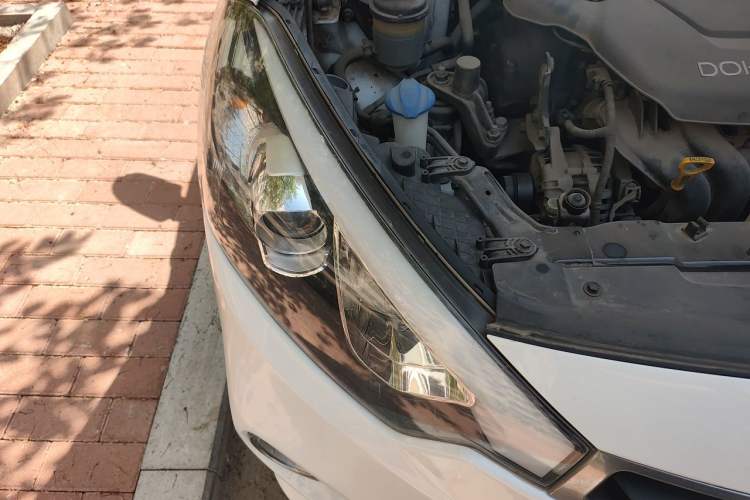 Used Kia K3S 2014 1.6L Automatic GL Engine Bay Right