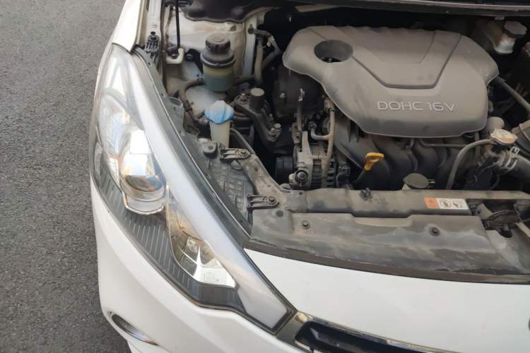 Used Kia K3S 2014 1.6L Automatic GL Engine Bay Right