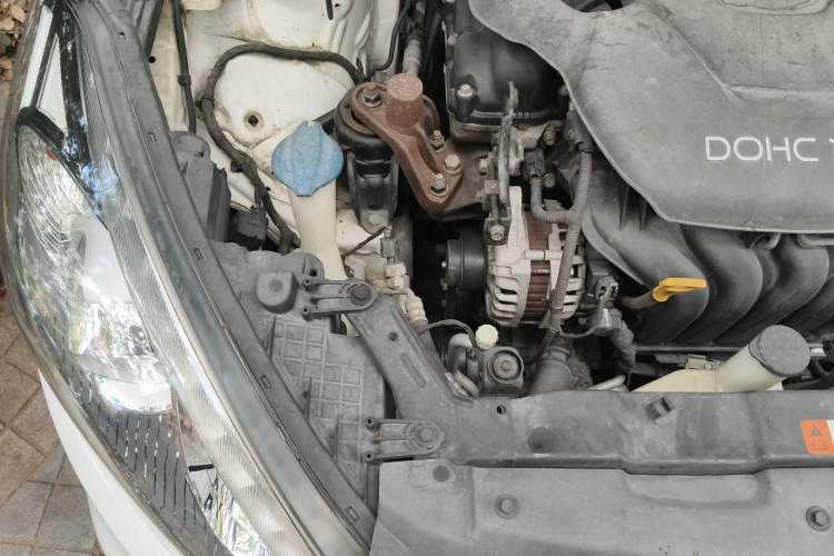 Used Kia K3S 2014 1.6L Automatic DLX Engine Bay Right