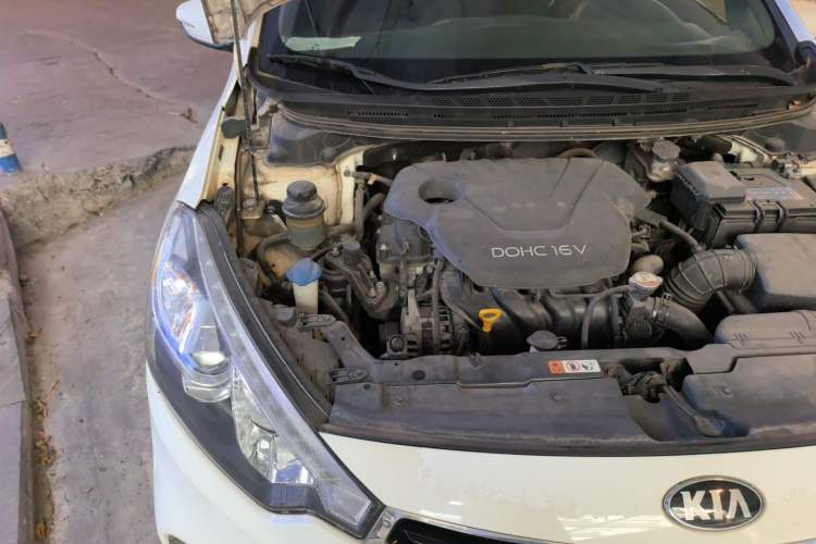 Used Kia K3S 2014 1.6L Manual GLS Engine Bay Right