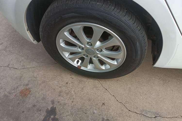 Used Kia K3S 2014 1.6L Automatic GL Exterior 2
