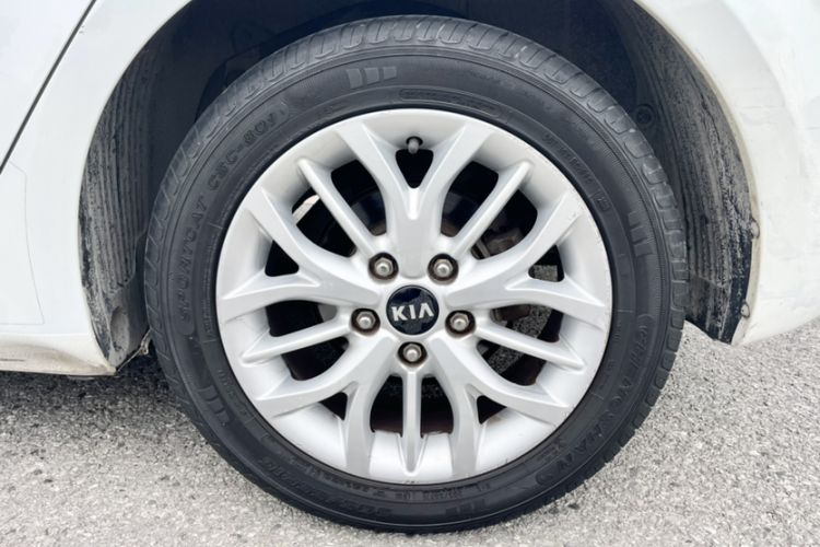 Used Kia K3S 2014 1.6L Automatic GLS Exterior 4