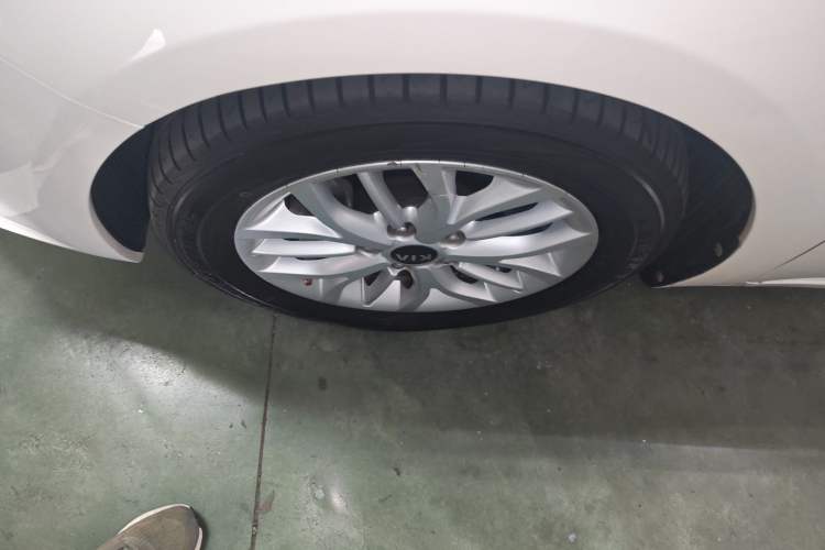 Used Kia K3S 2014 1.6L Automatic DLX Exterior 4