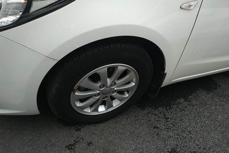 Used Kia K3S 2014 1.6L Automatic GL Exterior 4