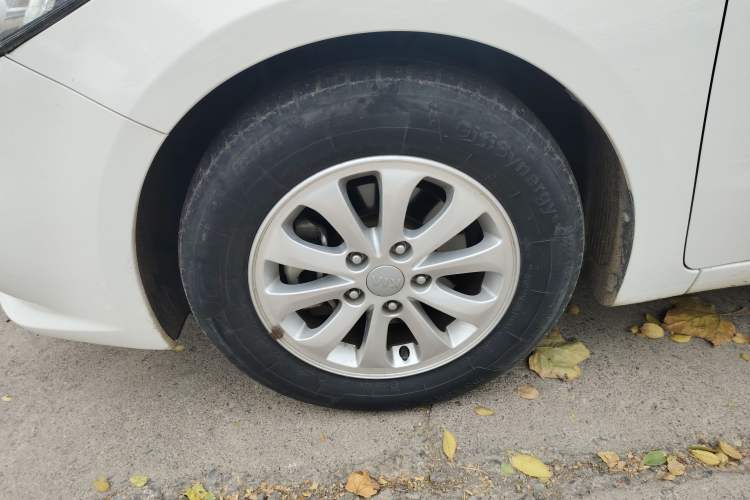 Used Kia K3S 2014 1.6L Automatic GL Exterior 7