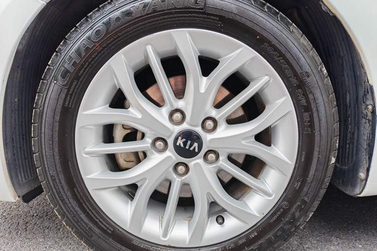 Used Kia K3S 2014 1.6L Automatic GLS Exterior 7