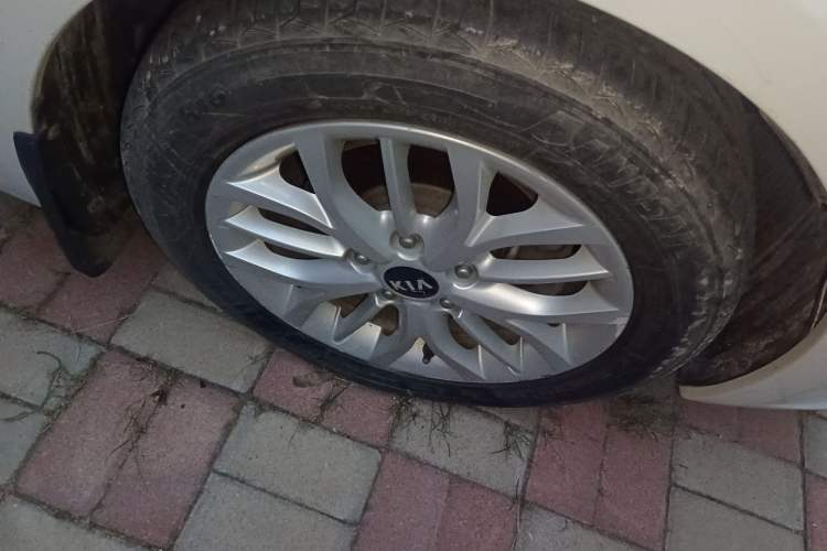 Used Kia K3S 2014 1.6L Automatic GLS Exterior 7