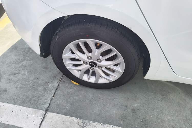 Used Kia K3S 2014 1.6L Automatic DLX Exterior 8
