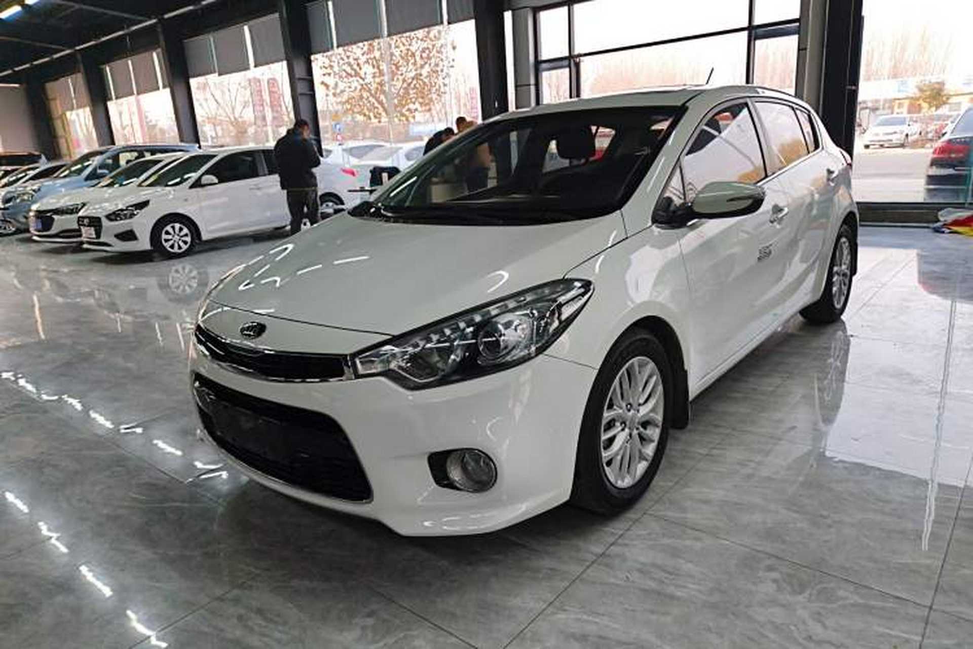 Used Kia K3S 2014 1.6L Manual GLS Front Left 45 Deg