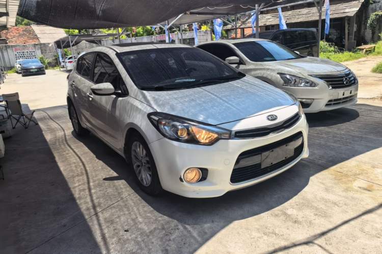 Used Kia K3S 2014 1.6L Manual GLS Front Right 45 Deg