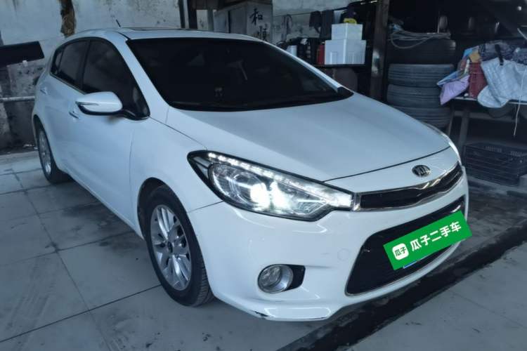 Used Kia K3S 2014 1.6L Automatic DLX Front Right 45 Deg