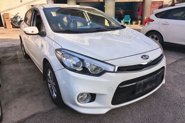 Used Kia K3S 2014 1.6L Manual GL Front Right 45 Deg