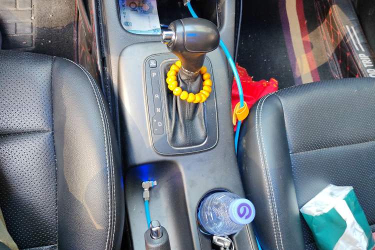 Used Kia K3S 2014 1.6L Automatic GLS Gear Lever