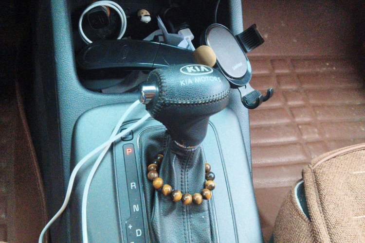 Used Kia K3S 2014 1.6L Automatic GL Gear Lever