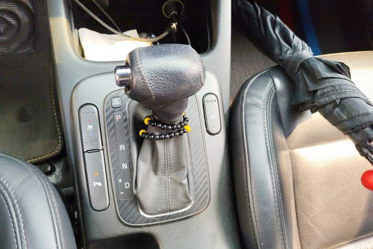 Used Kia K3S 2014 1.6L Automatic GLS Gear Lever
