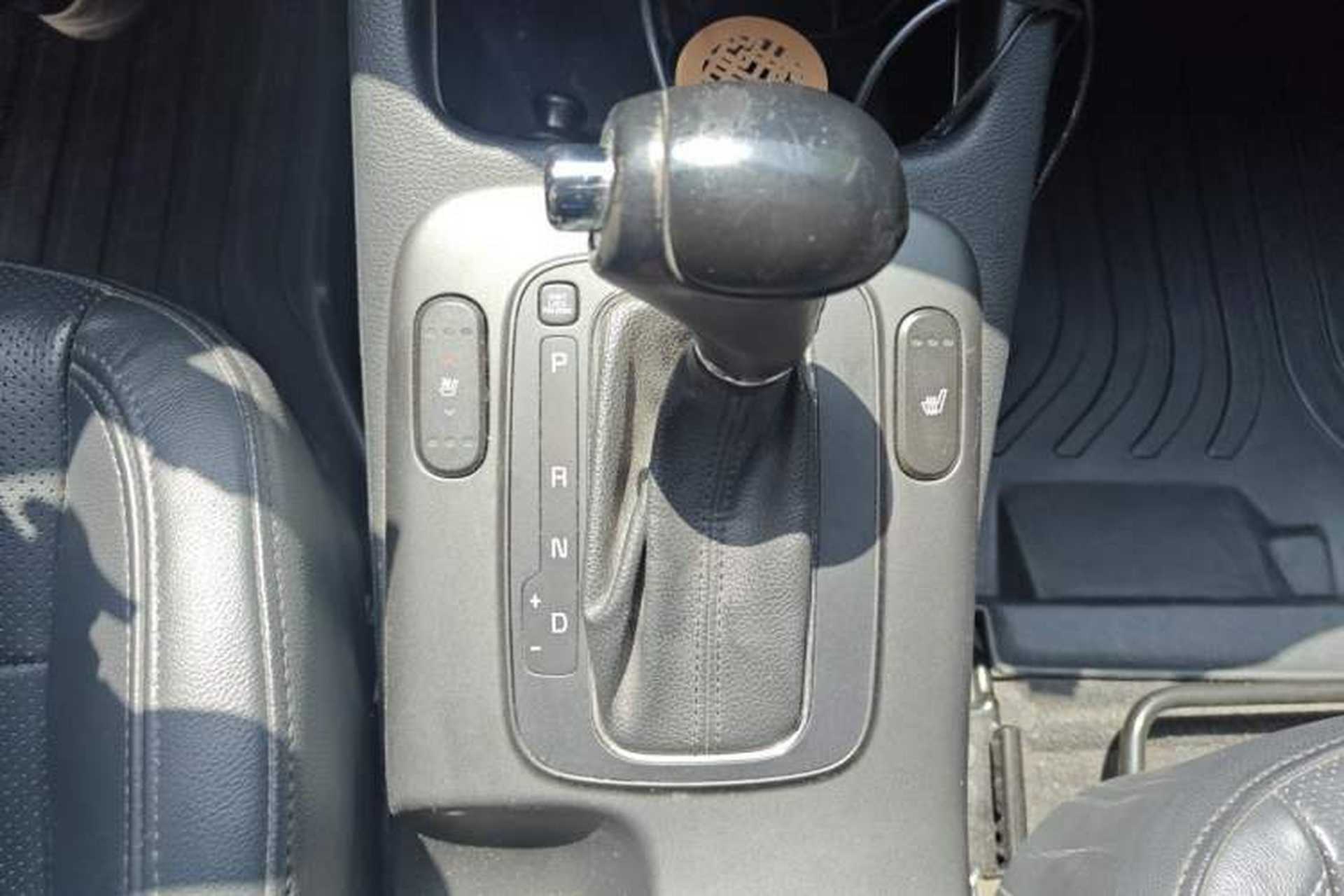 Used Kia K3S 2014 1.6L Automatic Premium Gear Lever