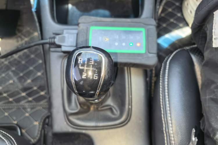 Used Kia K3S 2014 1.6L Manual GLS Gear Lever