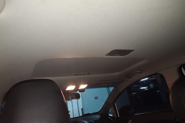 Used Kia K3S 2014 1.6L Automatic DLX Headliner