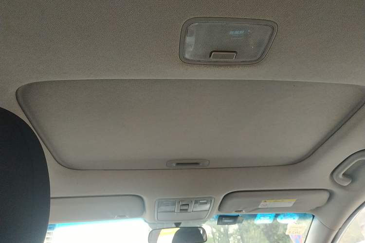 Used Kia K3S 2014 1.6L Manual GLS Headliner