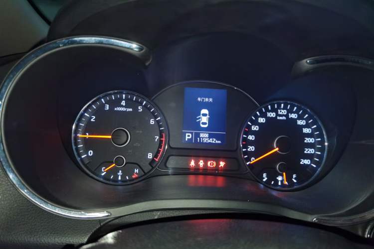 Used Kia K3S 2014 1.6L Automatic GLS Instrument Cluster