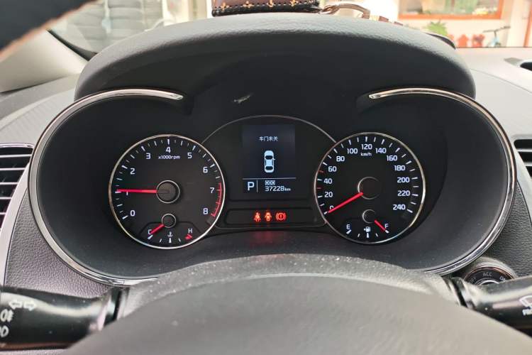 Used Kia K3S 2014 1.6L Automatic GLS Instrument Cluster