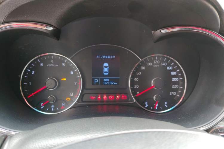 Used Kia K3S 2014 1.6L Automatic GLS Instrument Cluster